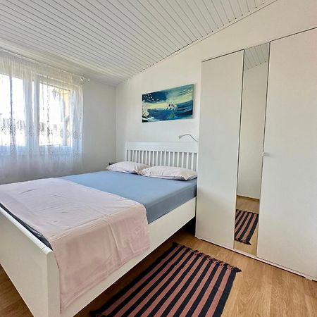 App Anita Apartment Premantura Exterior photo