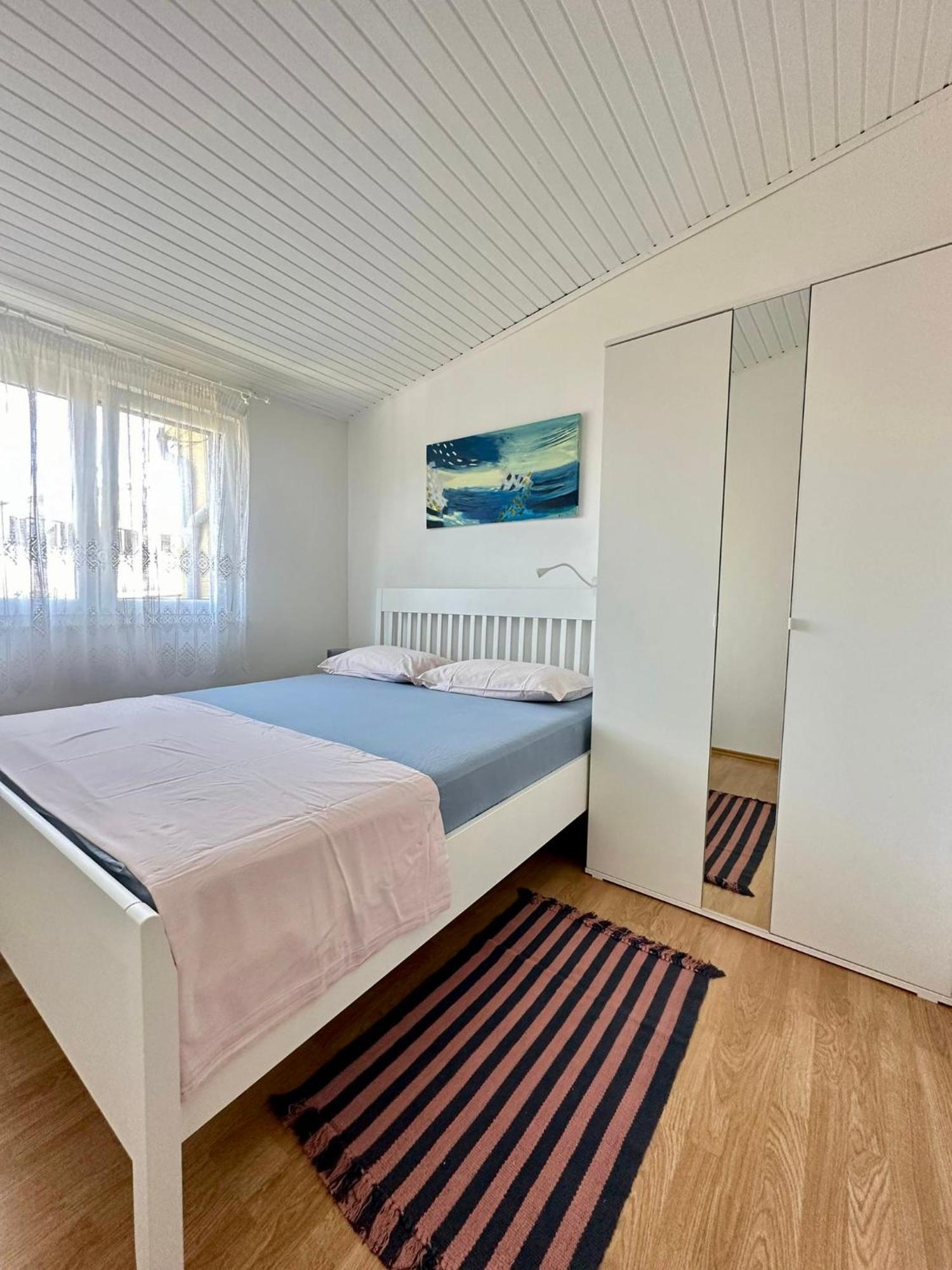App Anita Apartment Premantura Exterior photo